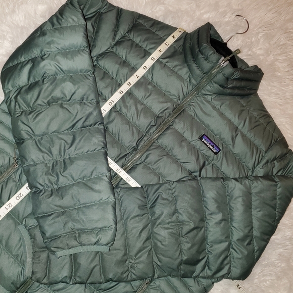 Patagonia Down winter Puffer Jacket (XL) - Picture 4 of 11